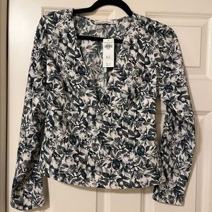 BNWT ABERCROMBIE & FITCH size M blouse